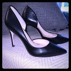 Moving sale! Jessica Simpson leather pumps
